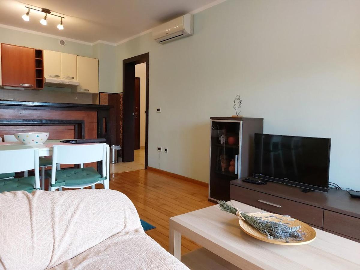 Starry Night - Smart Tv, Extra Big Bed, Big Bathtub, Private Parking, Sea View, Wifi, 2Bedrooms Volosko Eksteriør bilde